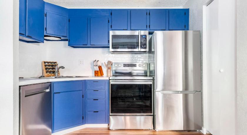 Auburn (AL) 4 Bed 2 Bath, Dog Friendly, Pool, Walk to Stadium 4-Star Accommodation pool