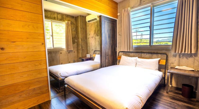 石垣 "NICE!" Ocean view of Ishigaki island, Okinawa/ Four-bedroom Villa 2星级 住宿 泳池