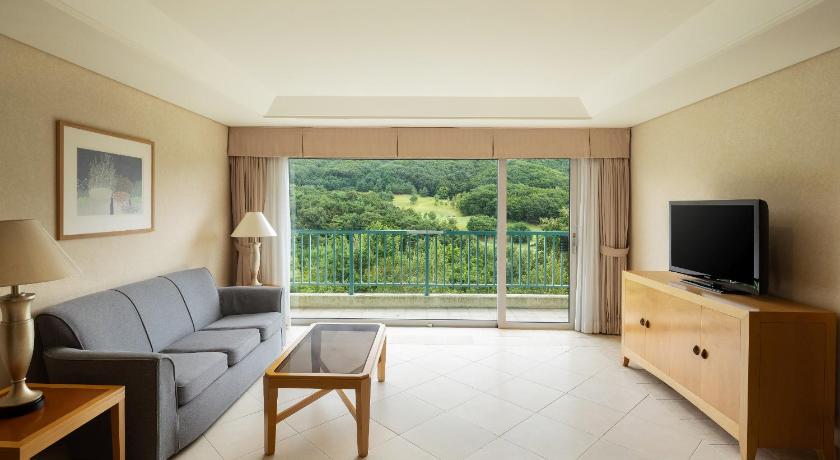 Image of Valley Village North Condo Standard Room with Double Bed - 48 Pyeong 1