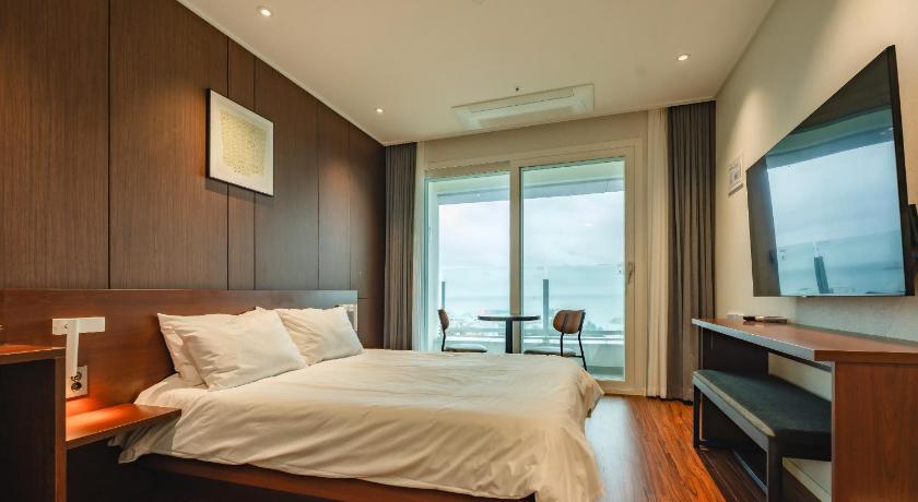 束草 모어댄속초해변점 5星级 酒店 大堂