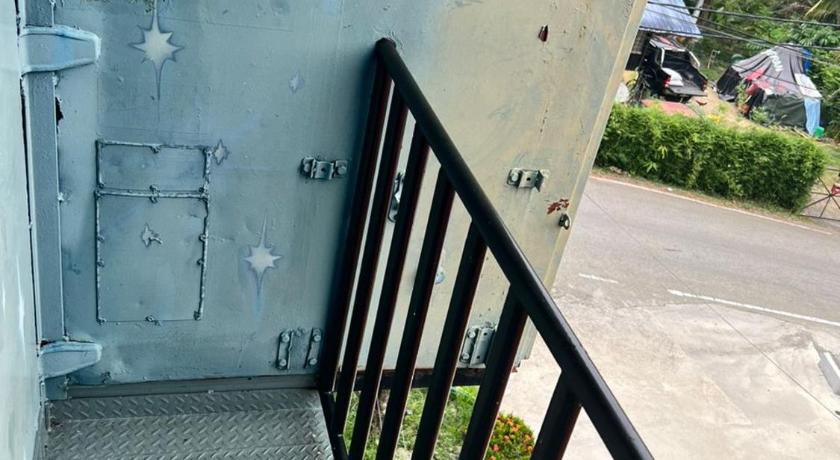 スガイ Ting Brother Sg Klah Inn 2つ星 ホテル スイート