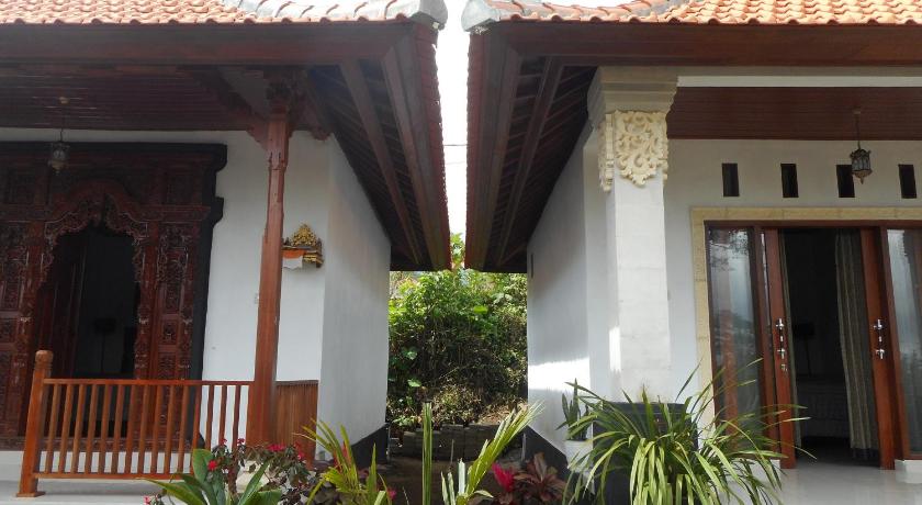 발리 Besakih Bonny Homestay 2성급 싱글룸 수영장