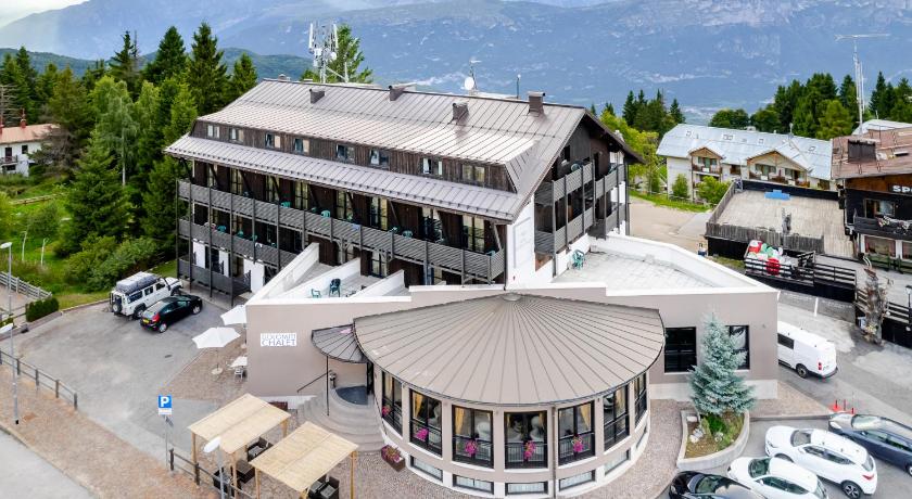 Hotel Dolomiti Chalet