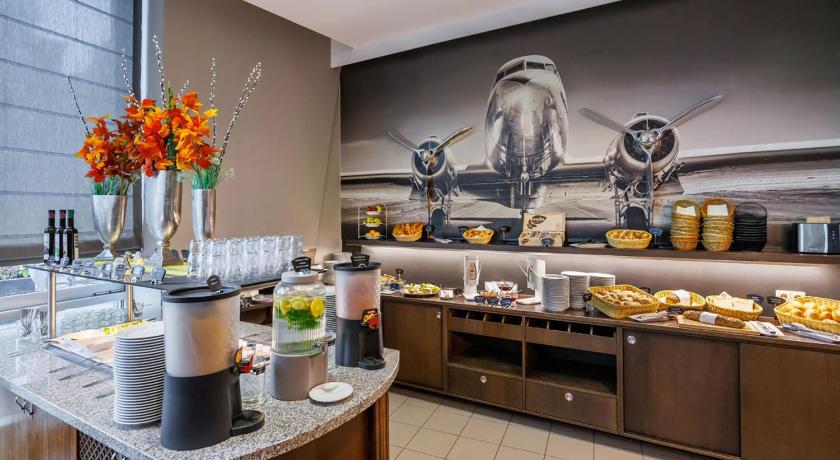 베를린 Airporthotel Berlin-Adlershof 3성급 호텔 외관