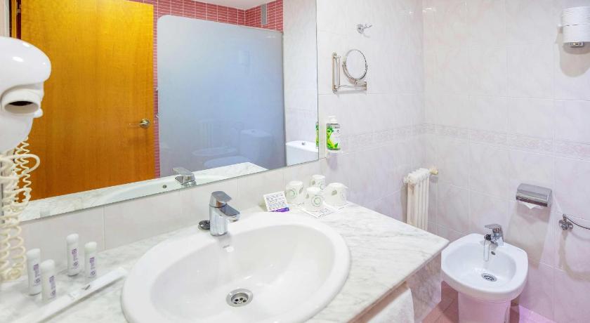 Gambar Bilik Double dengan Pemandangan Laut (2 Dewasa + 2 Kanak-Kanak) (Double Room with Sea View (2 Adults + 2 Children)) 16
