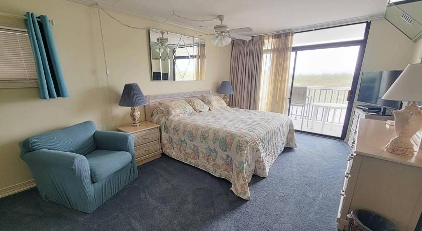 Ocean Towers Beach Club - image 32