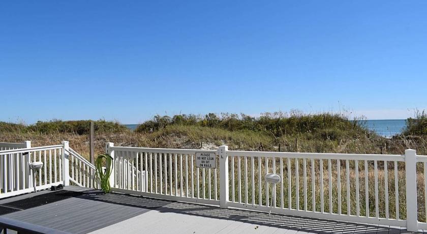 Ocean Towers Beach Club - image 42