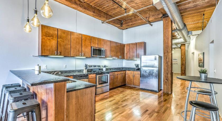 セントルイス (MO) Denim Lofts-3BR DWTN Loft-Parking-Laundry 4A 4つ星 宿泊施設 ロビー