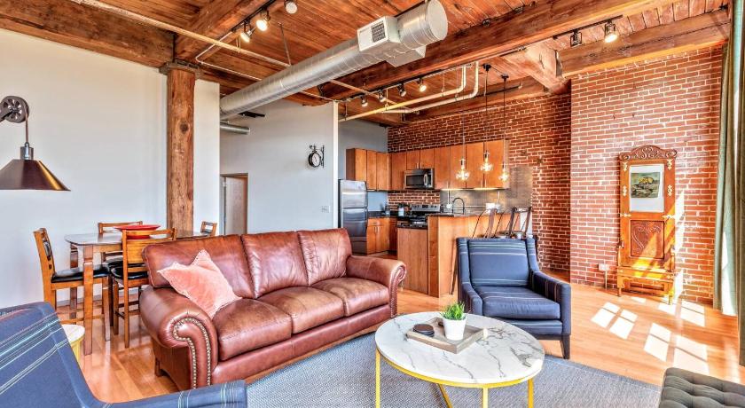 세인트 루이스 (MO) Holiday Magic Awaits-Host in STL DWTN Loft-6D 4성급 숙소 수영장