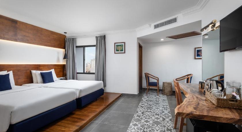 Image of Deluxe Twin Room 0