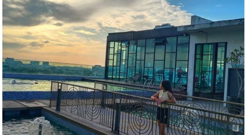 シャーアラム Studio E Sofo Apartment Suria Jaya - Shah Alam 4つ星 ゲストハウス 施設