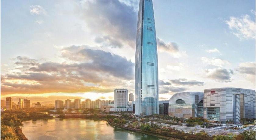 首尔 SALDA STAY Sinchon 4星级 住宿 大堂