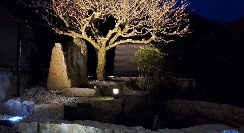 Takamatsu Natural open-air hot spring Chizu - Vacation STAY 16412v 3-Star Accommodation pool