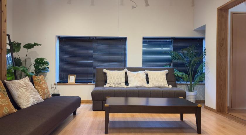 冲绳岛 Aizanso - Vacation STAY 22208v 4星级 住宿 大堂