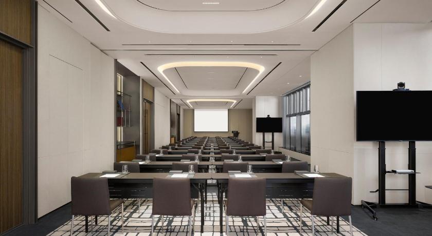 ソウル Pullman Ambassador Seoul Eastpole 5つ星 ホテル プール