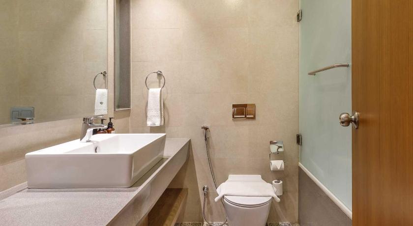 Deluxe Premium Room Heritage Wing - 10% discount on Spa & 10% discount on Airport transfers one-way 이미지 8