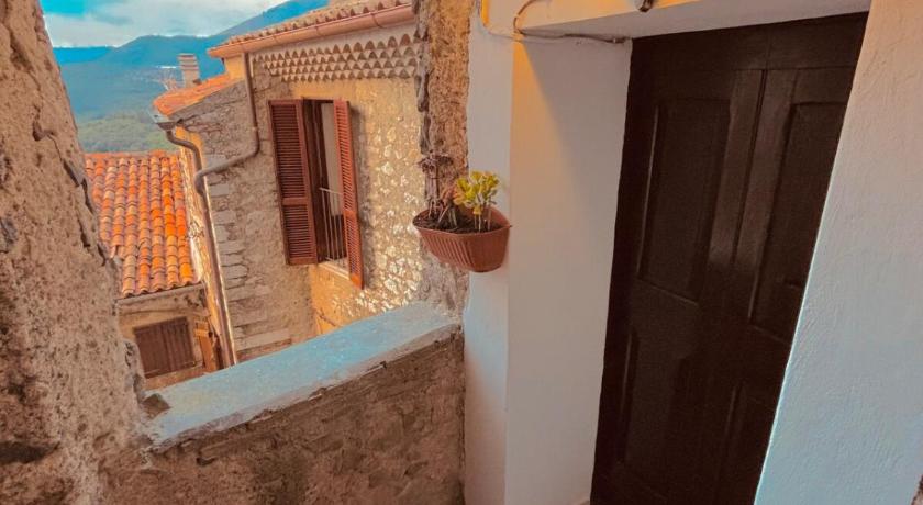 Historic & Charming Home in Bassiano