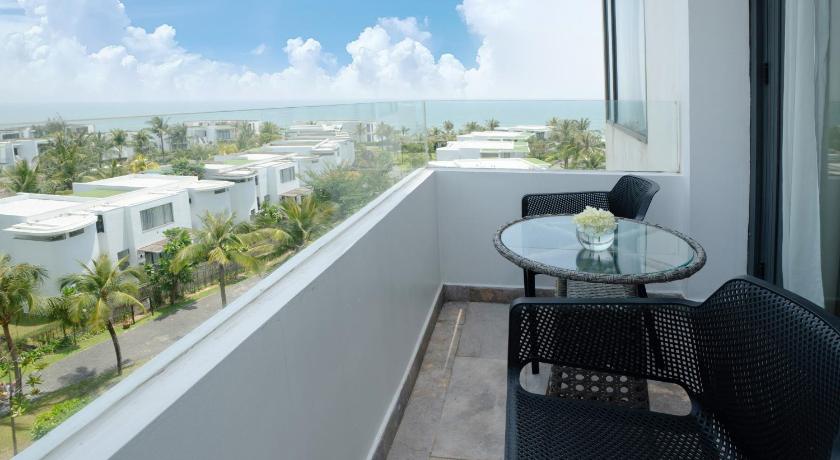 Image of Special Offer - Premium Room with Partial Sea View and Daily Guest Activities 1
