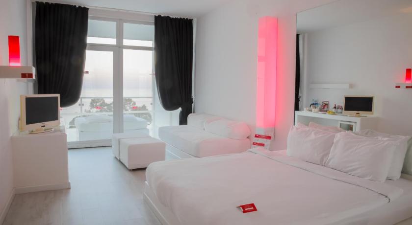 Immagine di Camera Deluxe Vista Mare (Deluxe Sea View Room) 7