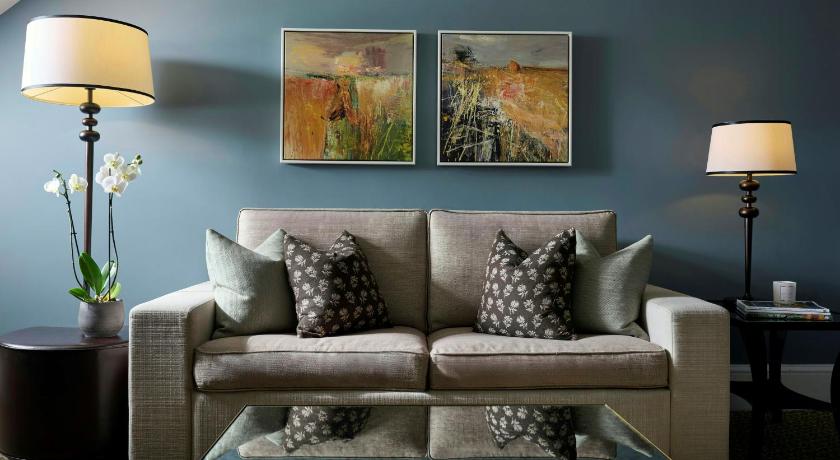 Image of Executive Suite 5