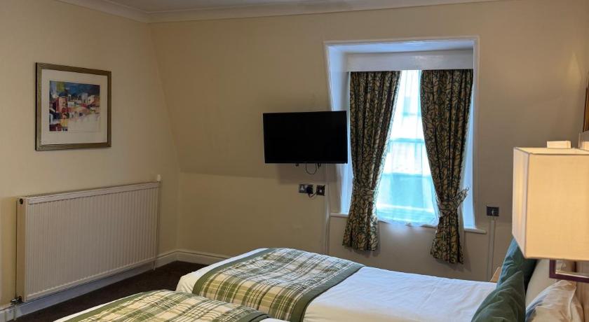 Image of Twin Room 6