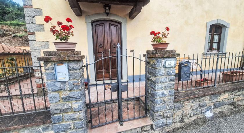 Apartment Gaiole Apartament by Interhome