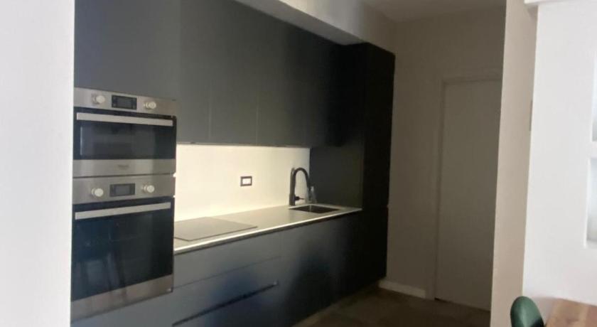 ローマ Golden Suite 4つ星 シングルルーム レストラン