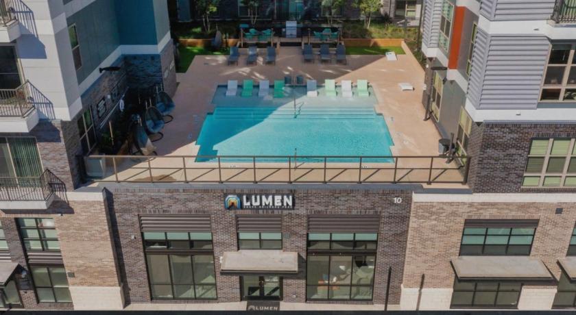 Birmingham Live at Lumen 3-Star Accommodation restaurant