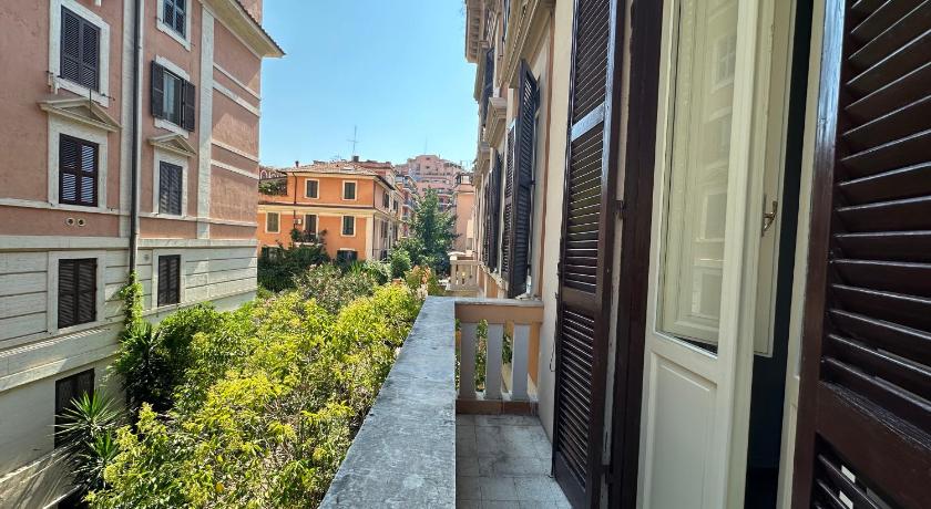 罗马 TrastevereHome-Historic Noble Palace in Trastevere with balcony 4星级 单人房 设施