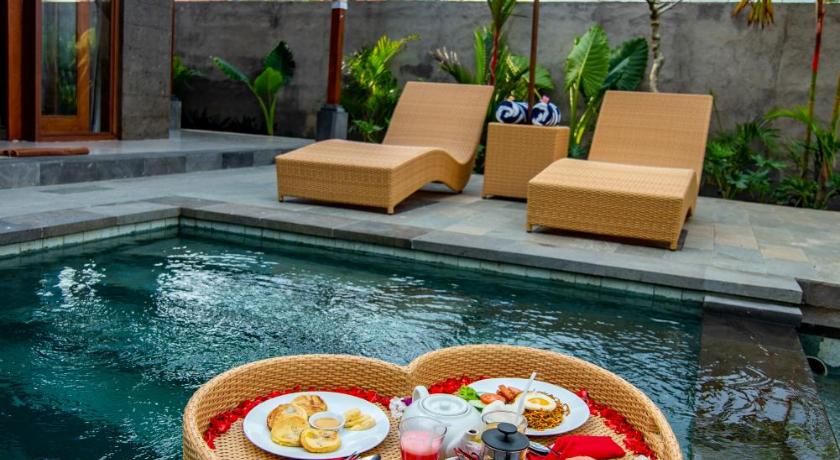 巴厘 Jatining Ubud Villa & Spa 酒店 泳池