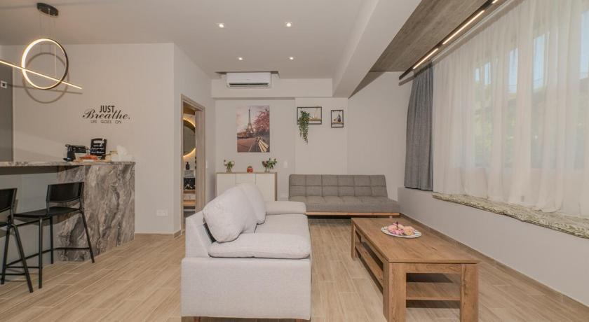 Dear Paris Apartment