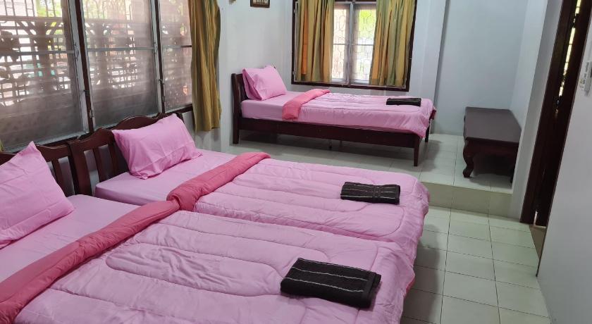 라용 Sawaddee Holland 호텔 로비