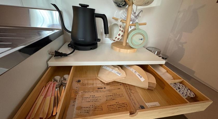 松山 離島の宿 Nawanawa Backpackers 宿泊施設 外観