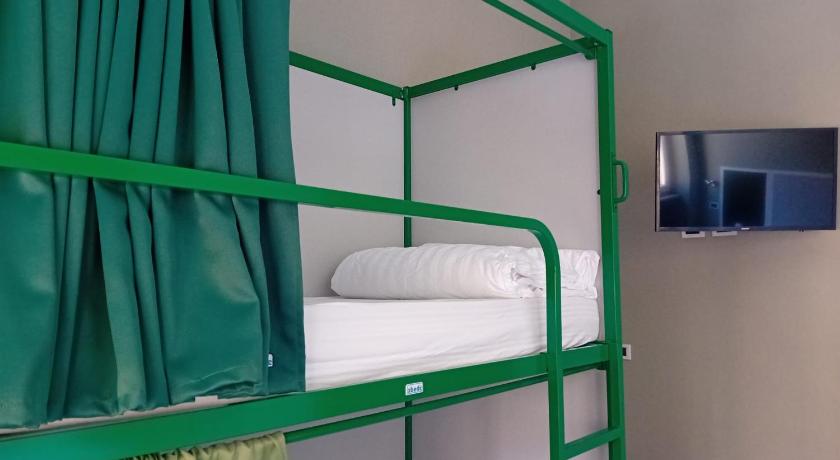 Image of Single Bed in Mixed Dormitory Room 1