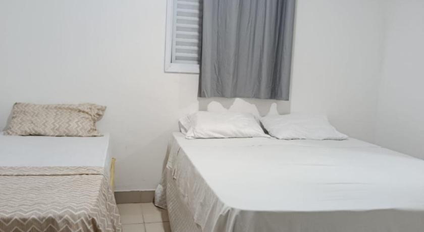 グアルジャ Recanto Temporada Guaruja 3つ星 ゲストハウス プール