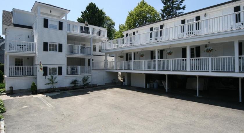 Eagle House Motel photo