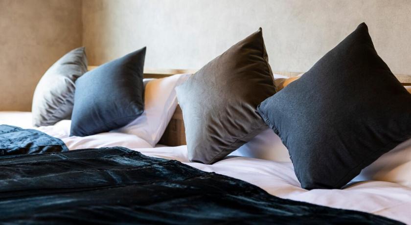 福岡 tomarutoko OGUSU 3つ星 宿泊施設 ロビー