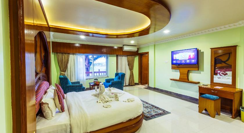 Hotel Earth Light, Chitwan National Park — Chitwan (2)