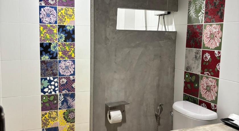 Image of Standard Twin 12