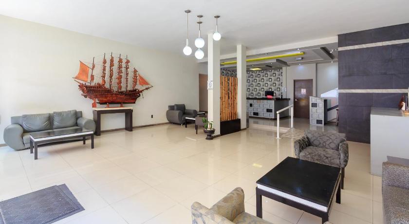 OYO Hotel Colon Express - image 6
