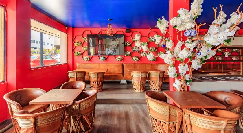 OYO Hotel Colon Express - image 14