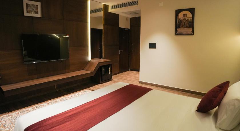 Jas Grand Inn - image 41