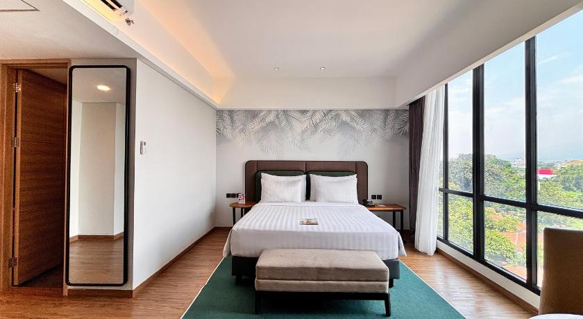 Luminor Hotel Padjadjaran Bogor by WH - image 18