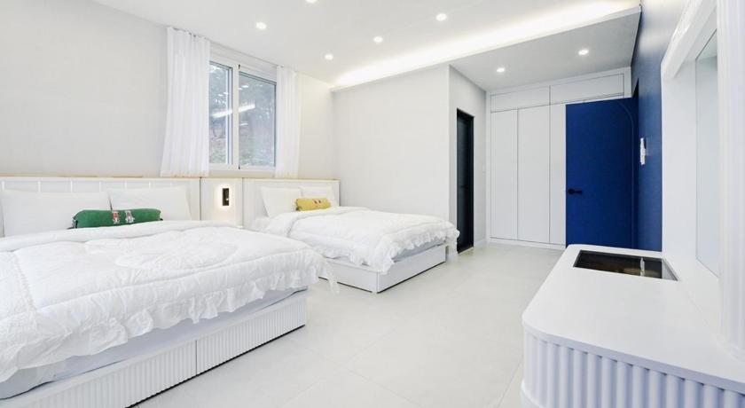 가평 헬리오스 프라이빗 풀 빌라 (Helios Private Pool Villa) 3성급 게스트하우스 전망