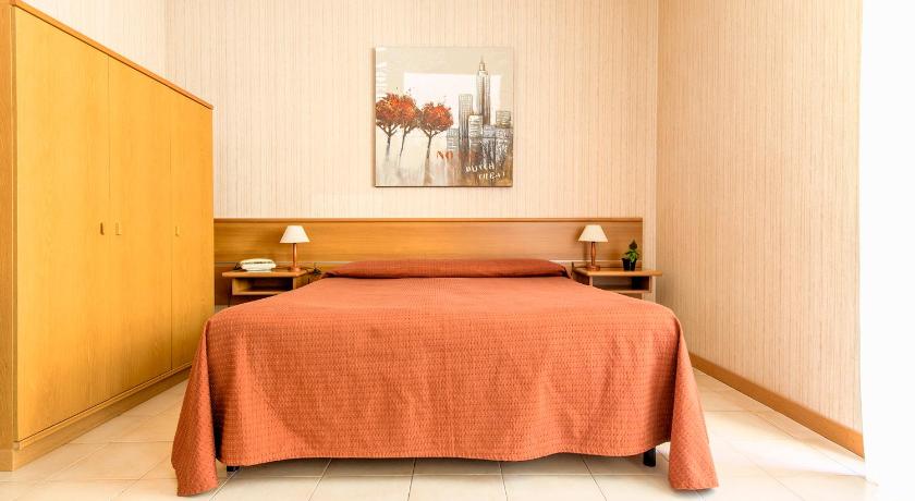 Hotel Residence Ulivi E Palme