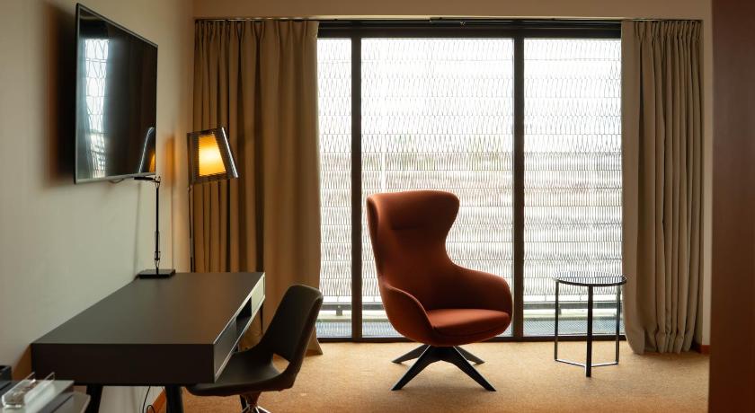 Image of Superior Room 9