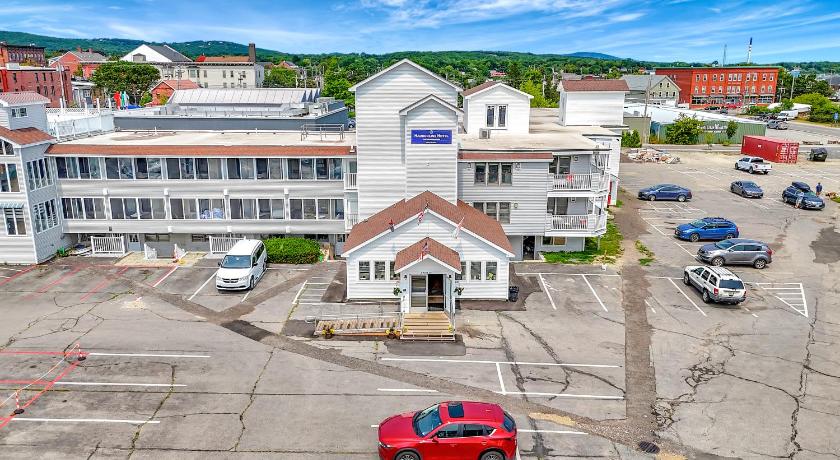 록랜드 (ME) Harborline Hotel 숙소 레스토랑