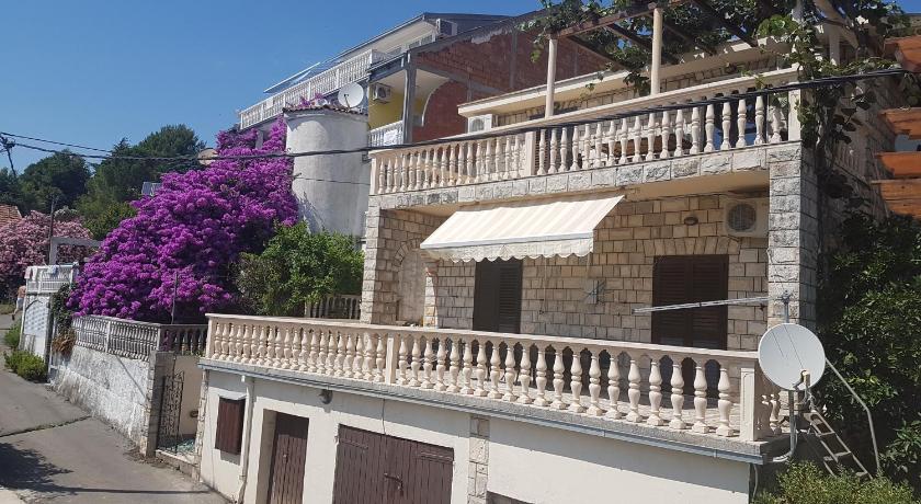 Apartments Grispolis photo