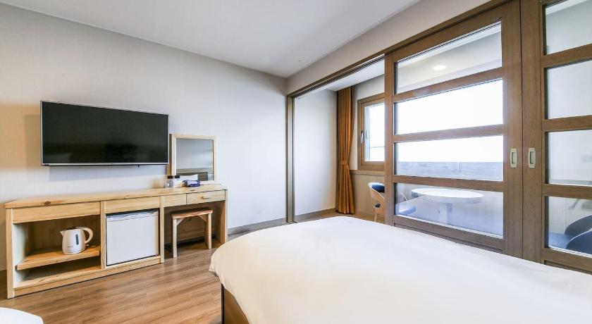 チェジュ Fantastic Ocean View Sydney Hotel 2つ星 ホテル スイート