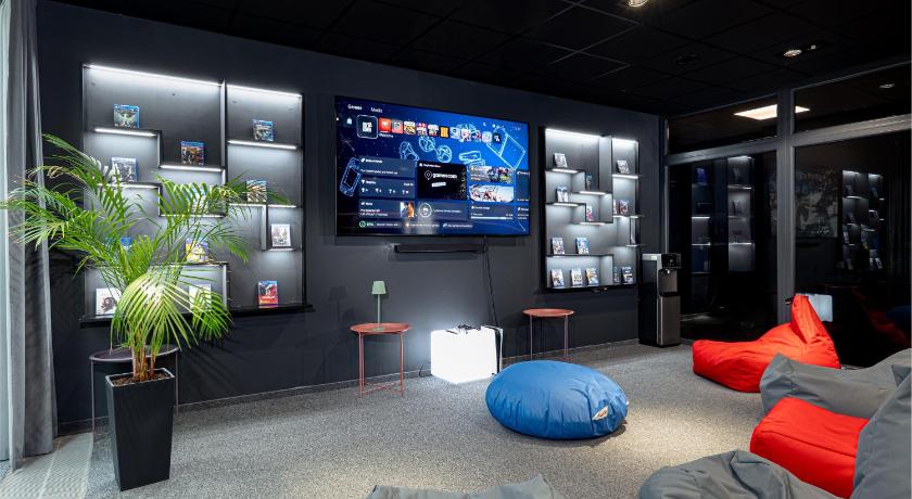 Klaipėda Luna Self Check-in Hotel Klaipeda 3-Star Hotel lobby